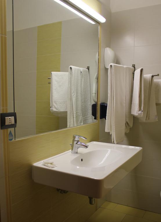 Hotel 106 Sellia Marina Rum bild
